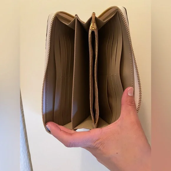 Coach Cream Embossed Wallet - Picture 5 of 8